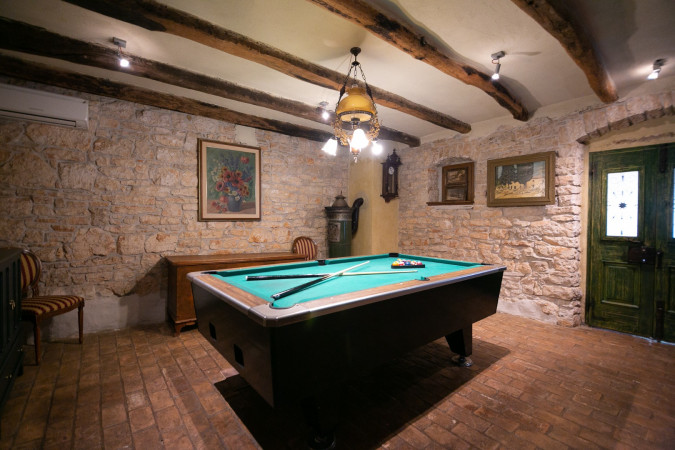 Blend of adventure and relaxation, Stancija Negričani with Pool in Istria, Croatia Divšići